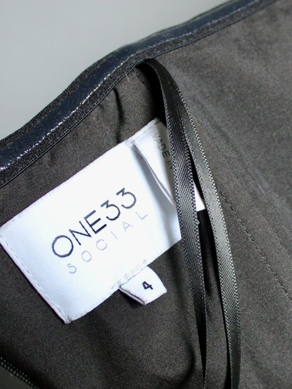 One 33 Social Black Fan Pleated Accent Black Strapless Mini Party Dress Size 4 - Picture 5 of 5